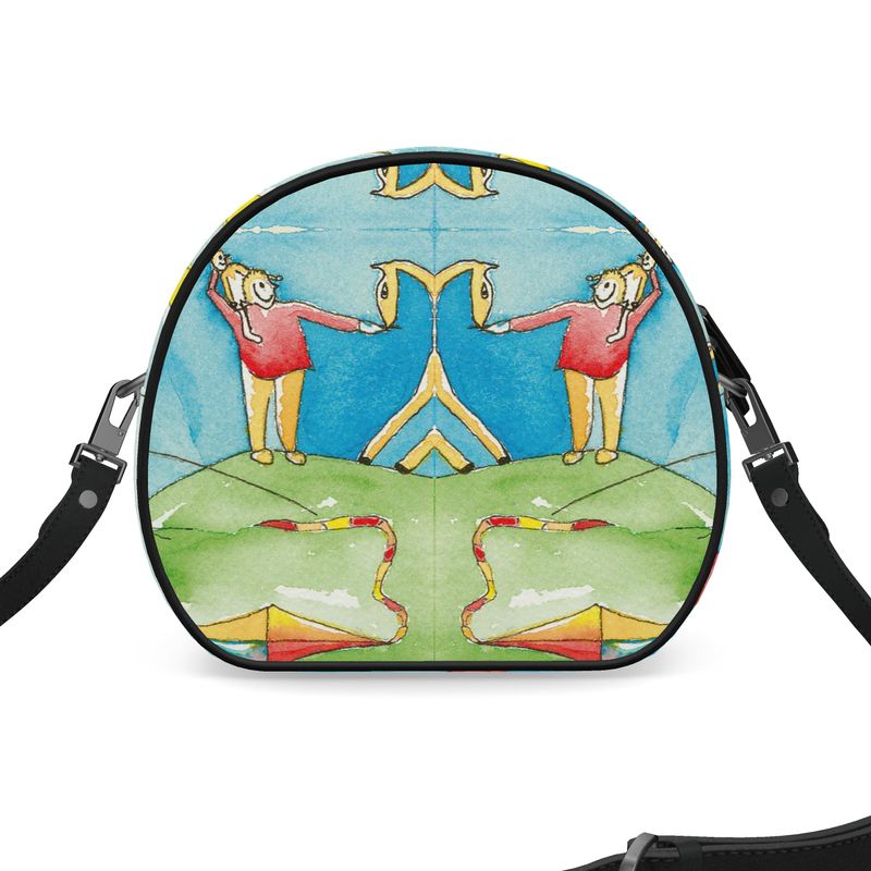AQP417. Round Box Bag: Een dagje vliegeren.