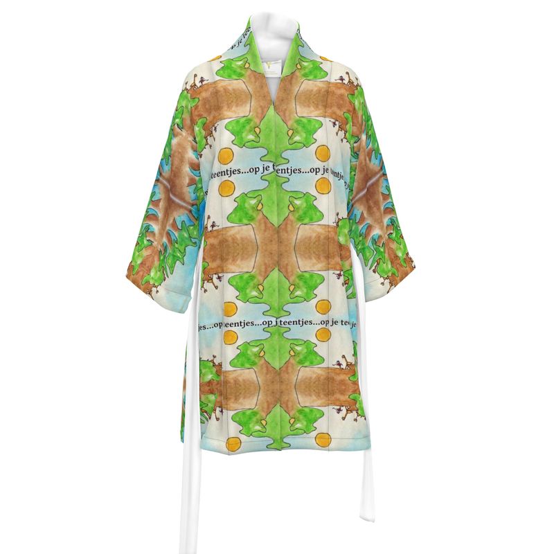 AQP578. Kimono: Op je teentjes.