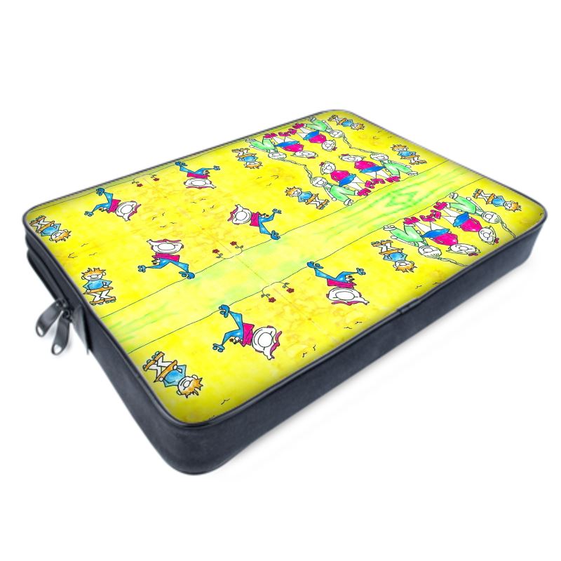 AQP444. Laptop Bags: De Gnuitjes op Rollerskates.